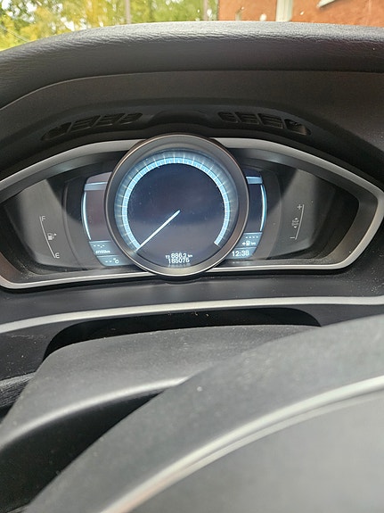 Volvo V40 3 of 13