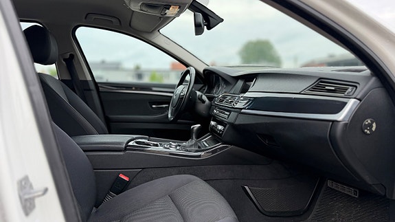 BMW 520d 13 of 16
