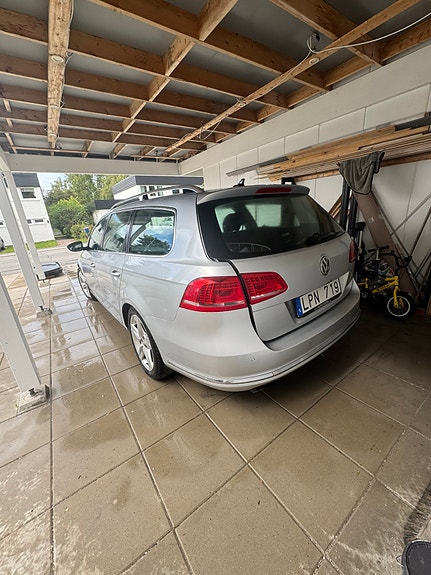 Volkswagen Passat 3 of 5