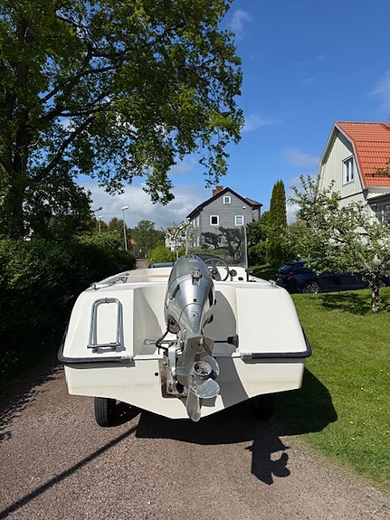 Styrpulpetbåt med 50 hk 3 of 3