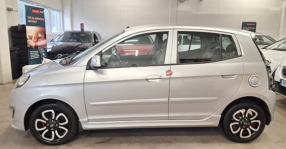 Kia Picanto 7 of 17