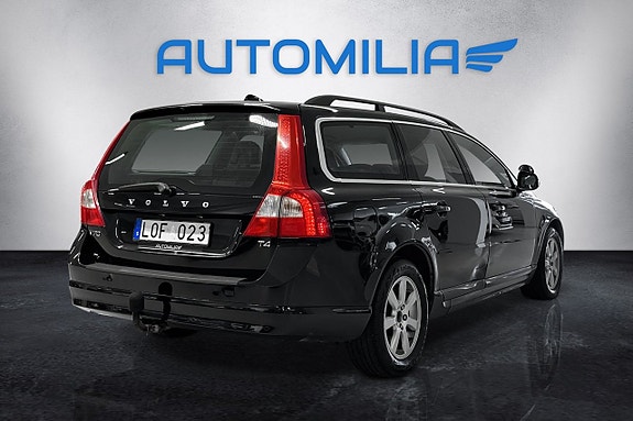 Volvo V70 16 of 18