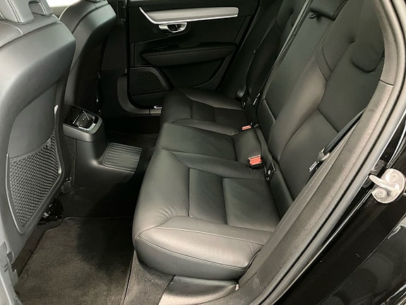 Volvo V90 9 of 16