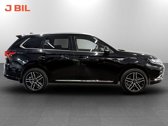 Mitsubishi Outlander 13 of 15
