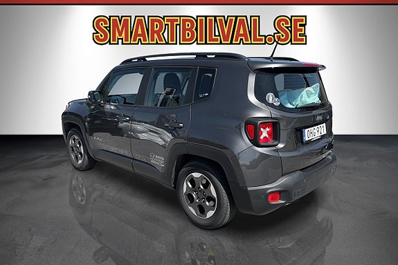 Jeep Renegade 3 of 13