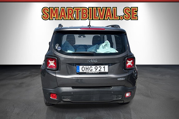 Jeep Renegade 4 of 13