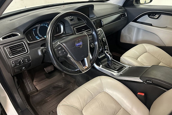 Volvo XC70 16 of 30