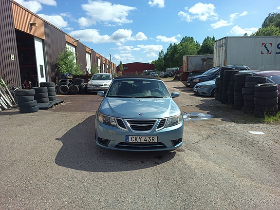 Saab 9-3 2 of 5