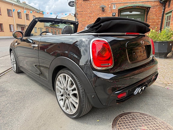 MINI Cooper S 7 of 27