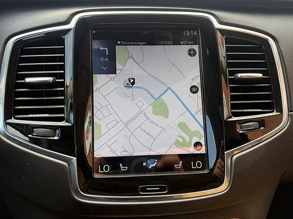 Volvo XC90 12 of 14