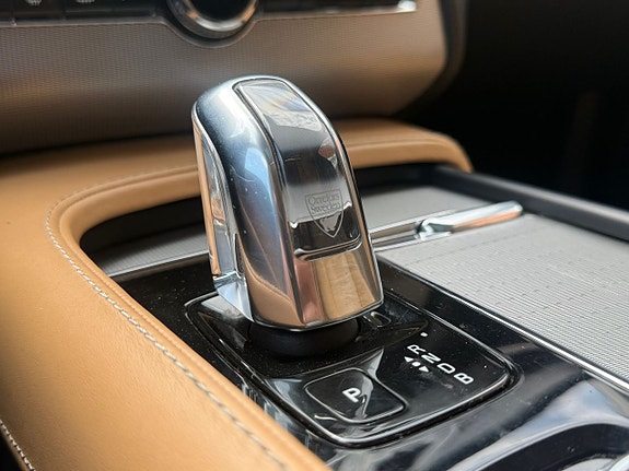 Volvo XC90 11 of 14