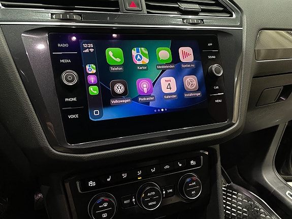 Volkswagen Tiguan Allspace 18 of 27