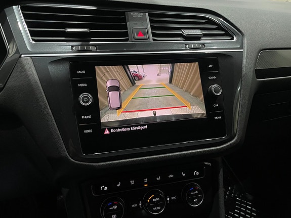 Volkswagen Tiguan Allspace 24 of 27