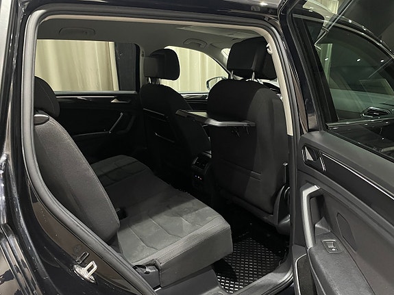 Volkswagen Tiguan Allspace 13 of 27