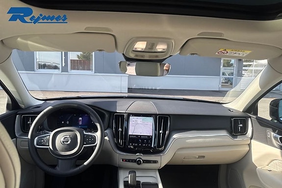 Volvo XC60 9 of 14