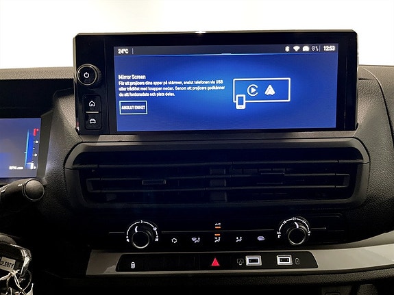 Opel Vivaro 17 of 24