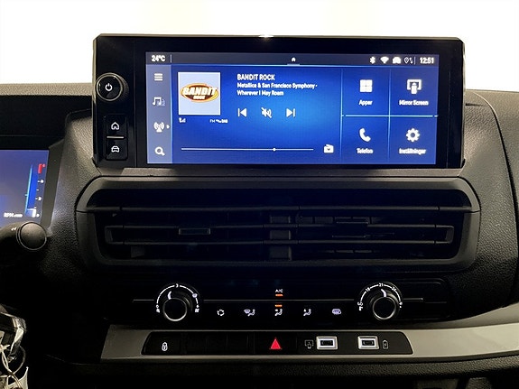 Opel Vivaro 19 of 24