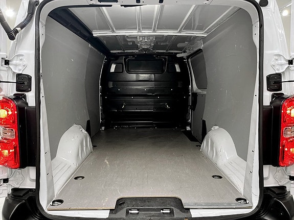 Opel Vivaro 24 of 24