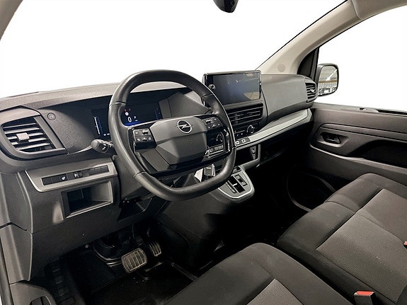 Opel Vivaro 11 of 24