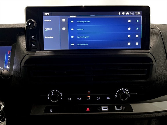 Opel Vivaro 18 of 24