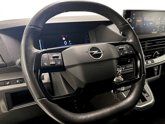 Opel Vivaro 13 of 24