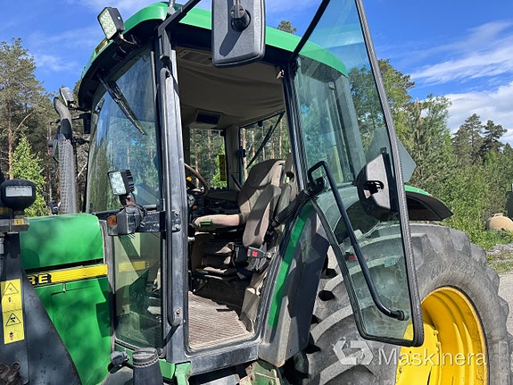 Traktor John Deere 6510 11 of 27