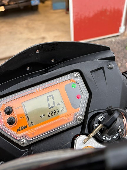 KTM 950 SE  SUPERENDURO 6 of 9
