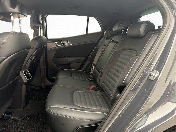Kia Sportage 27 of 30