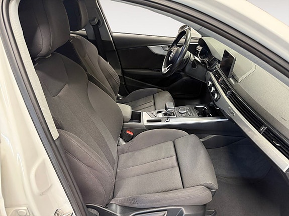 Audi A4 15 of 24