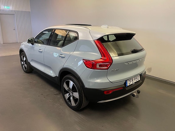 Volvo XC40 4 of 5