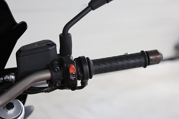 Aprilia Shiver 750 8 of 9