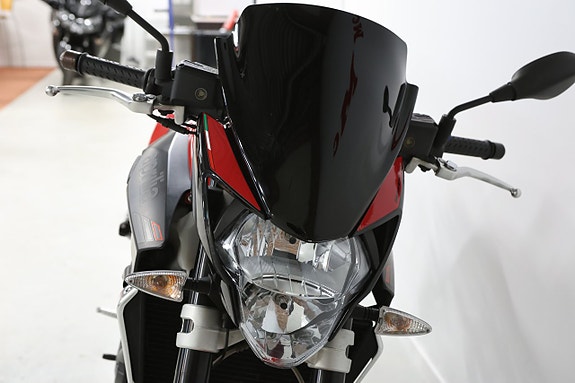 Aprilia Shiver 750 4 of 9