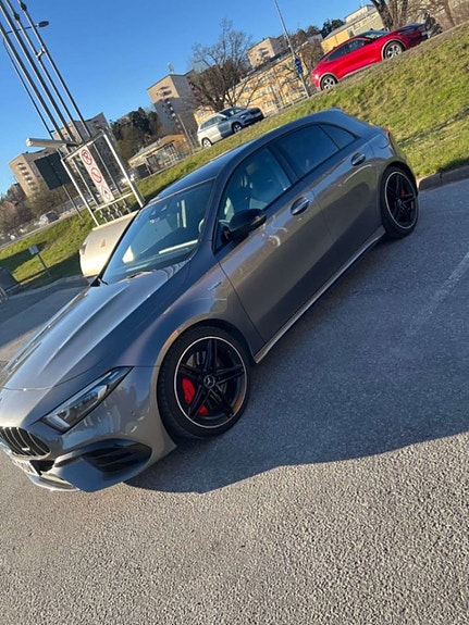 Mercedes-Benz AMG GT Black Series 4 of 5