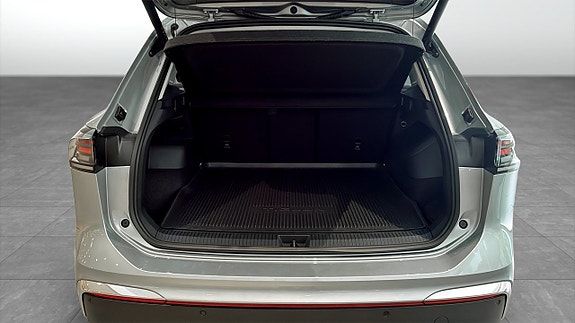 Volkswagen Tiguan 12 of 12