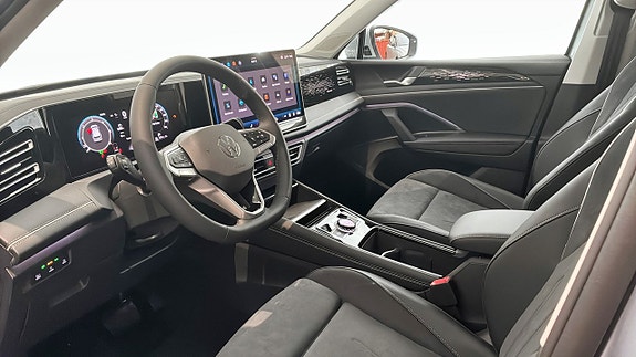 Volkswagen Tiguan 7 of 12
