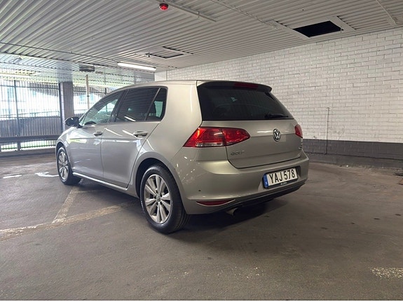 Volkswagen Golf VII 7 of 13