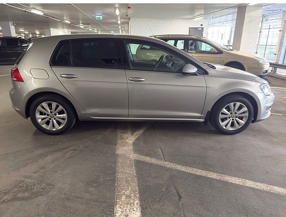 Volkswagen Golf VII 4 of 13