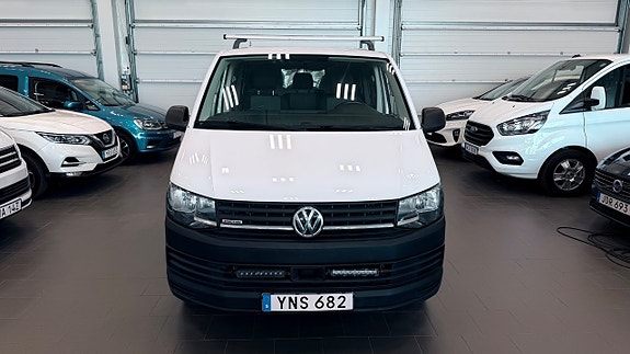 Volkswagen Transporter 2 of 5