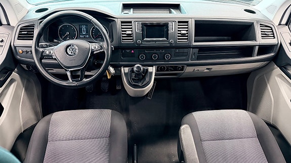 Volkswagen Transporter 13 of 22