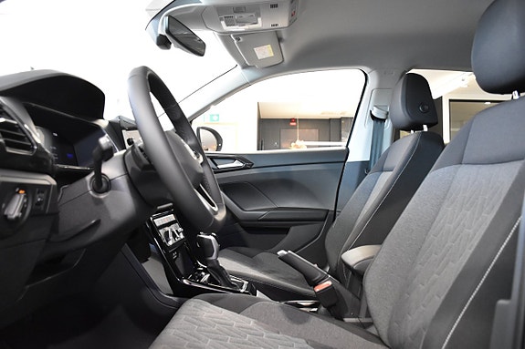 Volkswagen T-Cross 11 of 12