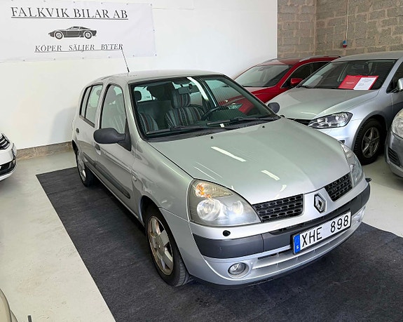 Renault Clio 2 of 5