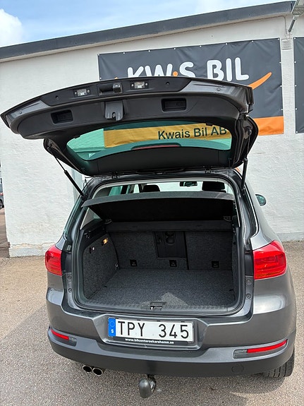 Volkswagen Tiguan 6 of 12