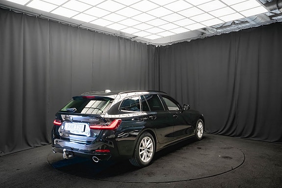 BMW 320d 6 of 23