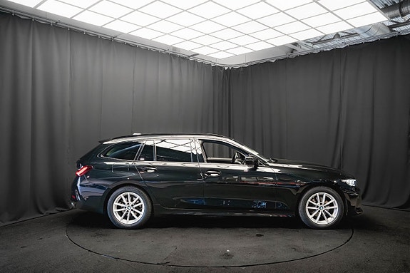BMW 320d 5 of 23
