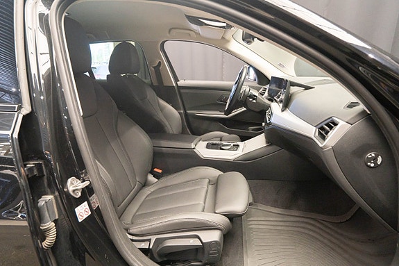 BMW 320d 14 of 23