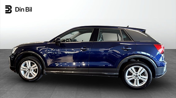 Audi Q2 2 of 5
