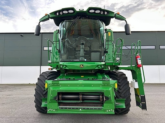 John Deere T 560 i 3 of 5
