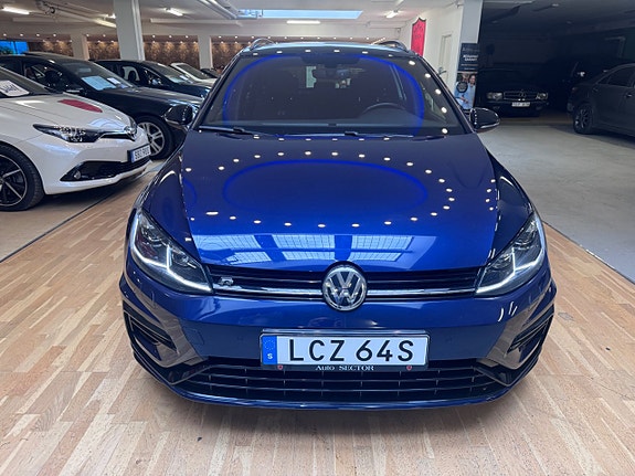 Volkswagen Golf VII 4 of 19