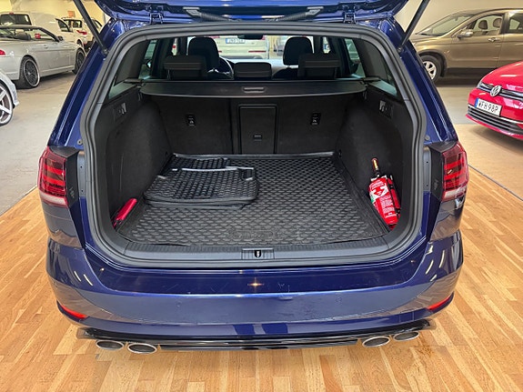 Volkswagen Golf VII 16 of 19