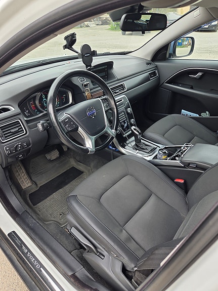 Volvo XC70 8 of 10